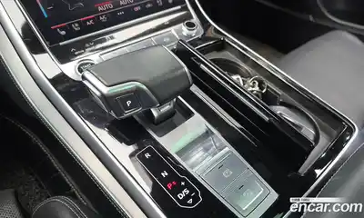Audi Q8 2021 3.0 гидро в Москве № 229892, миниатюра 9