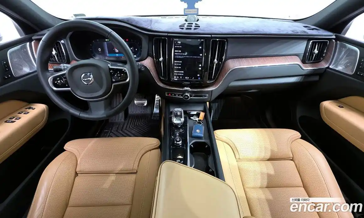 Volvo XC60 2023 2.0 гидро в Москве № 230491, фото 7