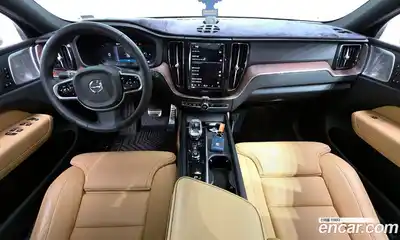 Volvo XC60 2023 2.0 гидро в Москве № 230491, миниатюра 7