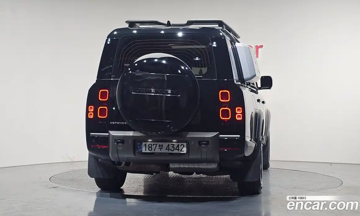 Land Rover Defender 2024 3.0 гидро в Москве № 231223, фото 3
