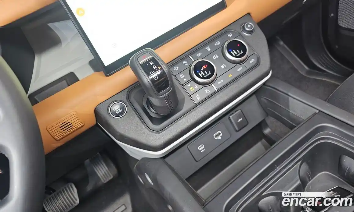Land Rover Defender 2024 3.0 гидро в Москве № 231223, фото 8