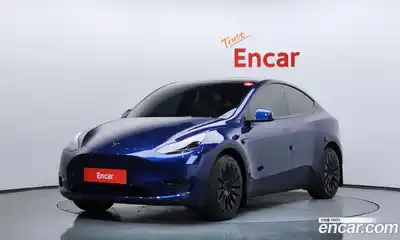 Tesla Model Y, 2024