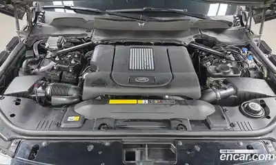 Land Rover Range-Rover 2020 4.4 гидро в Москве № 252712, миниатюра 6