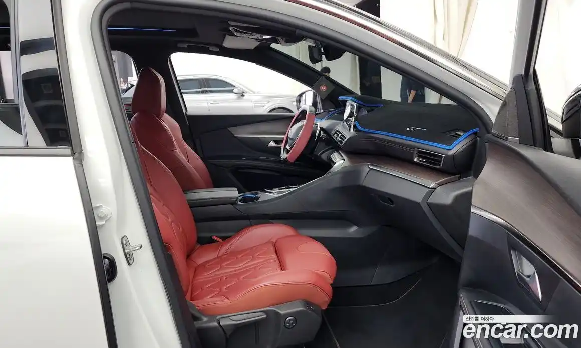 Peugeot 5008 2024 1.2 гидро в Москве № 256227, фото 11