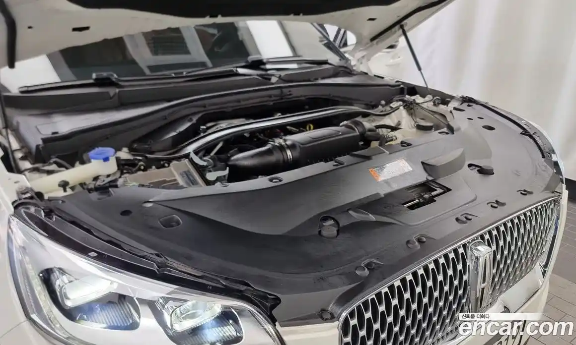 Lincoln Aviator 2023 3.0 гидро в Москве № 282475, фото 6