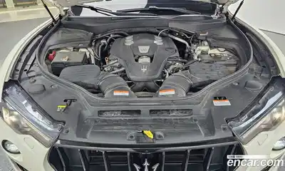 Maserati Levante 2018 3.0 гидро в Москве № 282991, миниатюра 6