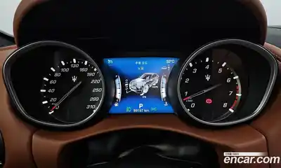 Maserati Levante 2018 3.0 гидро в Москве № 282991, миниатюра 8
