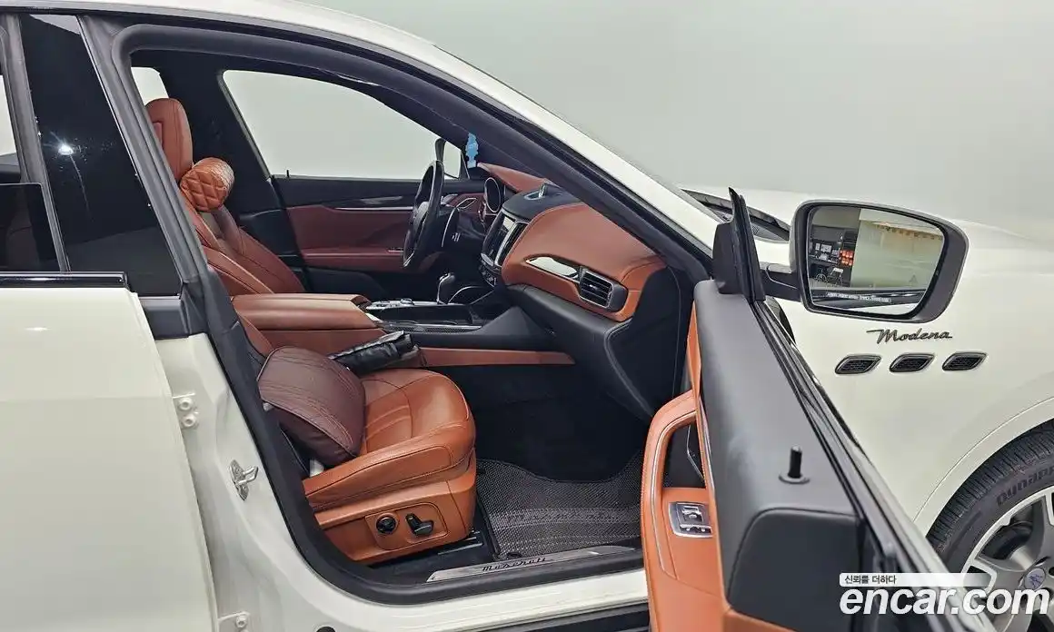 Maserati Levante 2018 3.0 гидро в Москве № 282991, фото 10