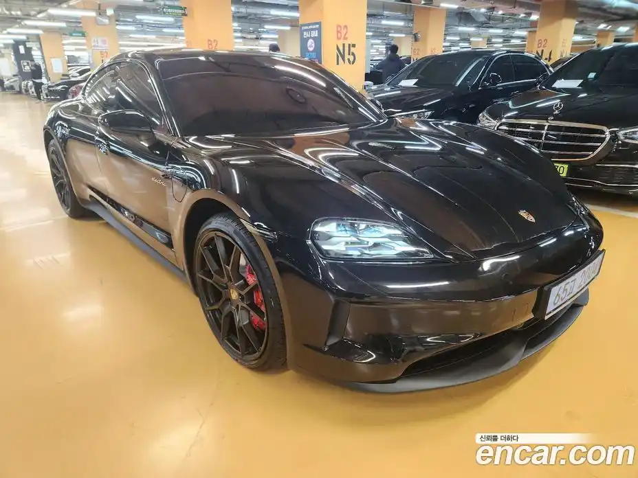 Porsche Taycan 2025 0.1 гидро в Москве № 297140, фото 3