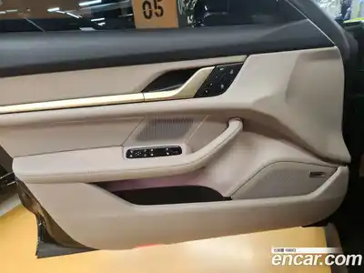 Porsche Taycan 2025 0.1 гидро в Москве № 297140, миниатюра 10