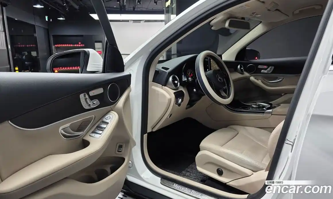 Mercedes-Benz GLC-Class 2019 2.0 гидро в Москве № 311339, фото 10