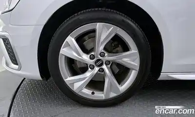 Audi A4 2021 2.0 гидро в Москве № 312436, миниатюра 5