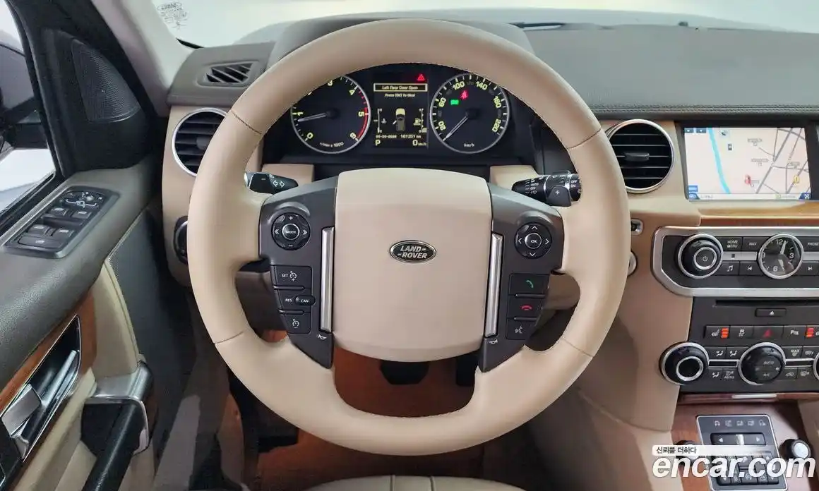 Land Rover Discovery 2016 3.0 гидро в Москве № 328416, фото 13