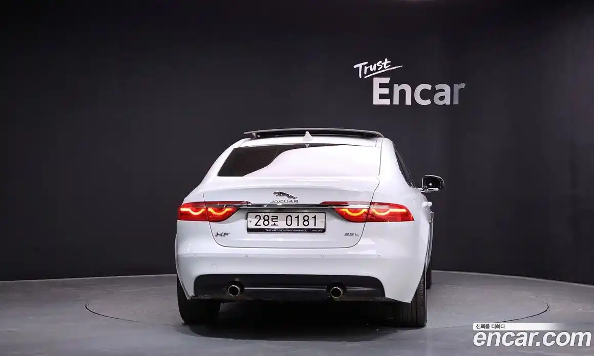 Jaguar XF 2016 2.0 гидро в Москве № 335834, фото 4