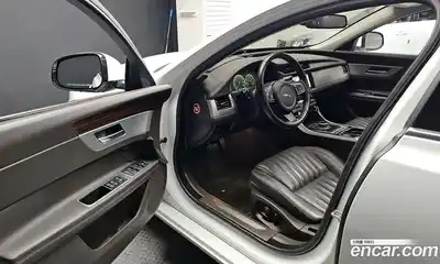 Jaguar XF 2016 2.0 гидро в Москве № 335834, миниатюра 10