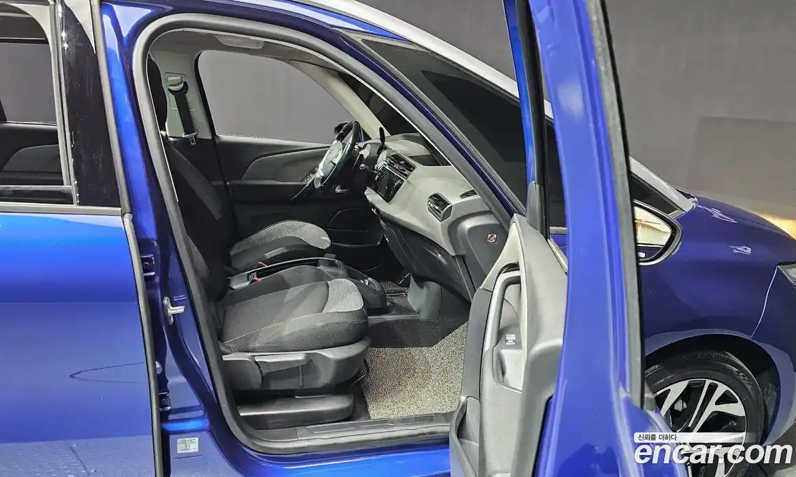 Citroen C4 Picasso 2018 1.6 гидро в Москве № 366996, фото 11