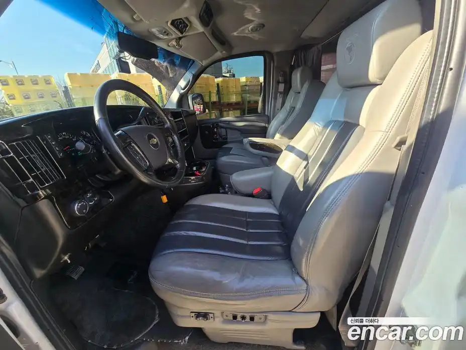 Chevrolet Express Van 2014 5.3 гидро в Москве № 385797, фото 6
