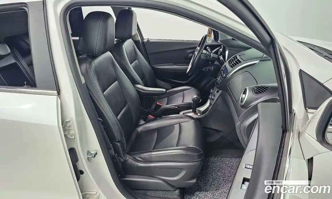 Chevrolet Trax 2016 1.6 гидро в Москве № 38956, фото 13