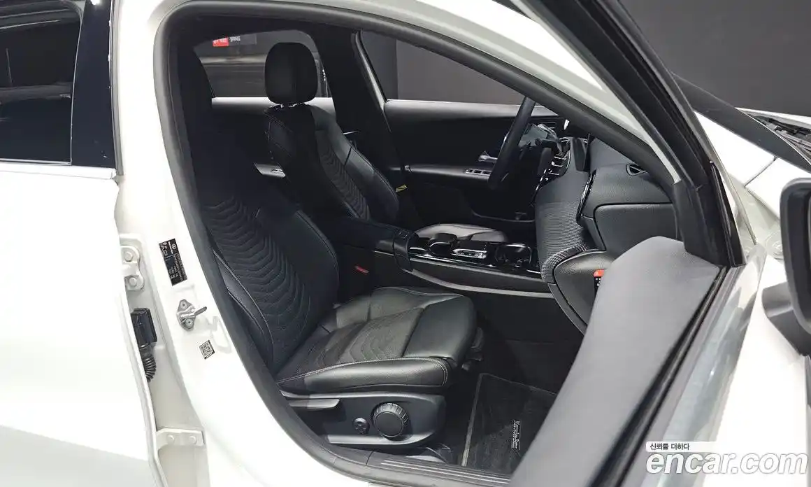 Mercedes-Benz A-Class 2020 2.0 гидро в Москве № 427409, фото 10