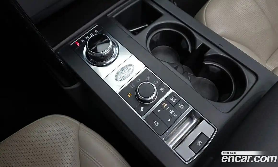 Land Rover Discovery 2018 2.0 гидро в Москве № 431323, фото 9