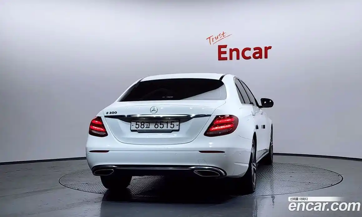 Mercedes-Benz E-Class 2018 2.0 гидро в Москве № 466921, фото 4
