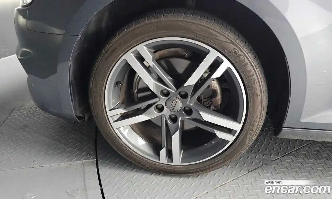Audi A4 2019 2.0 гидро в Москве № 496796, фото 5
