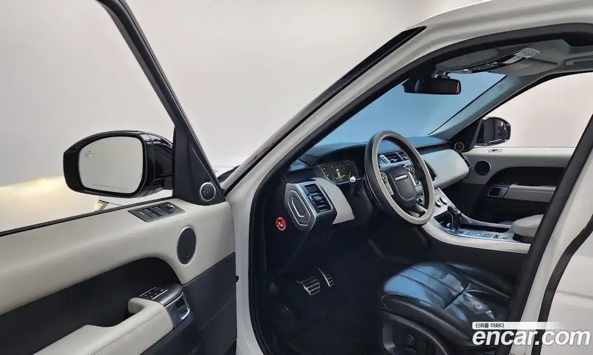 Land Rover Range-Rover Sport 2015 3.0 гидро в Москве № 499045, фото 10