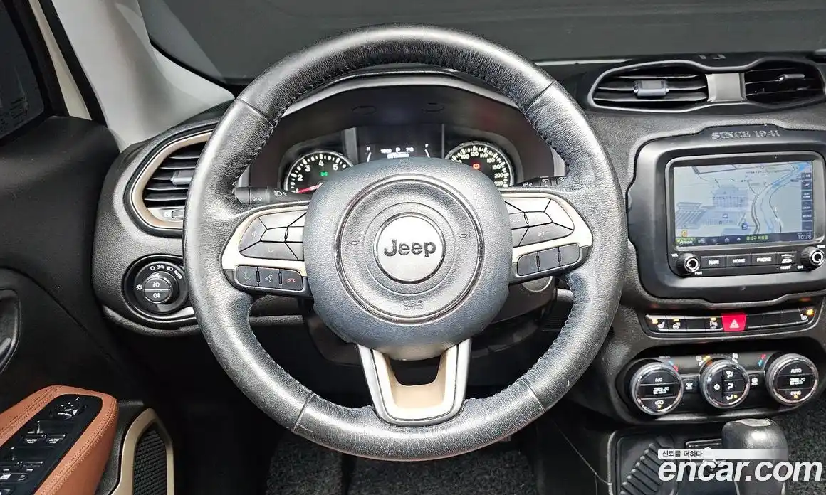 Jeep Renegade 2017 2.4 гидро в Москве № 522354, фото 14