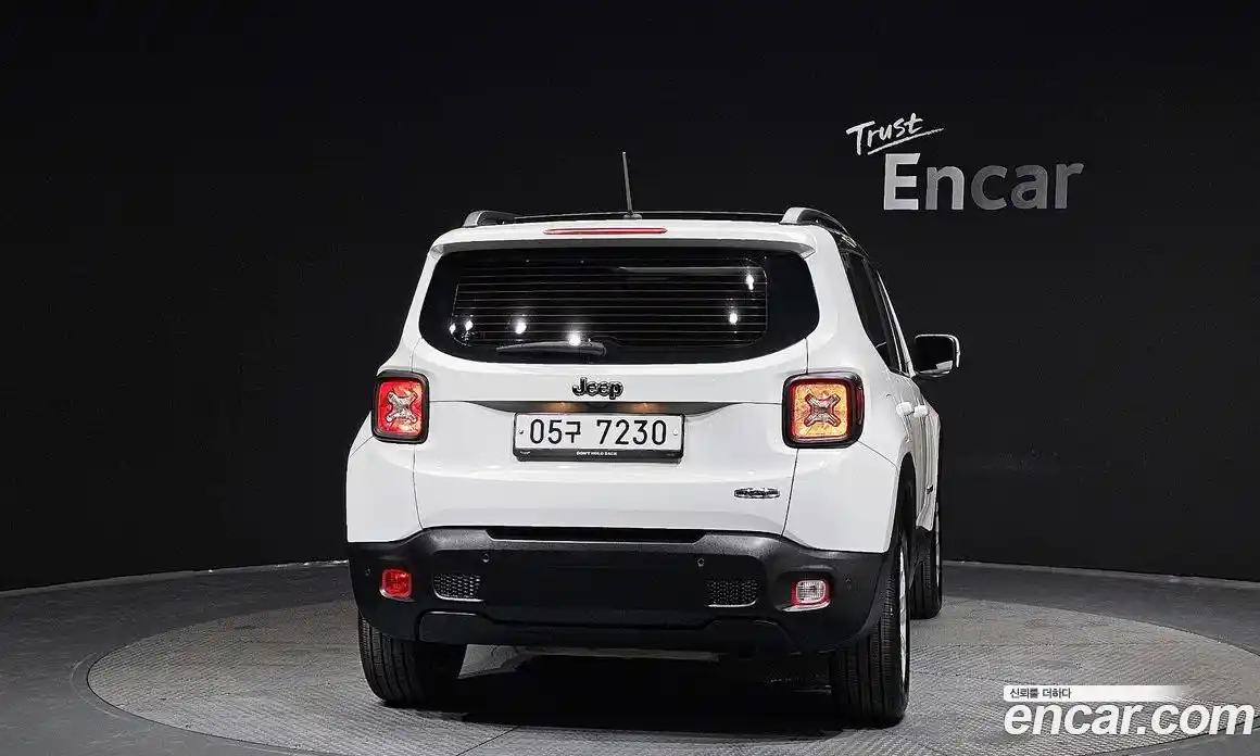 Jeep Renegade 2017 2.4 гидро в Москве № 522354, фото 4