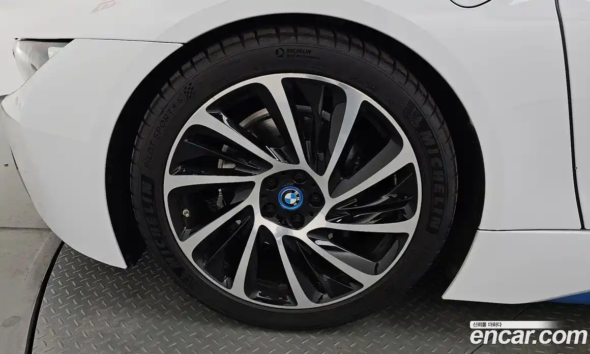 BMW i8 2016 1.5 гидро в Москве № 527274, фото 4