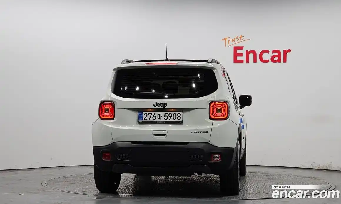 Jeep Renegade 2023 1.3 гидро в Москве № 534506, фото 4