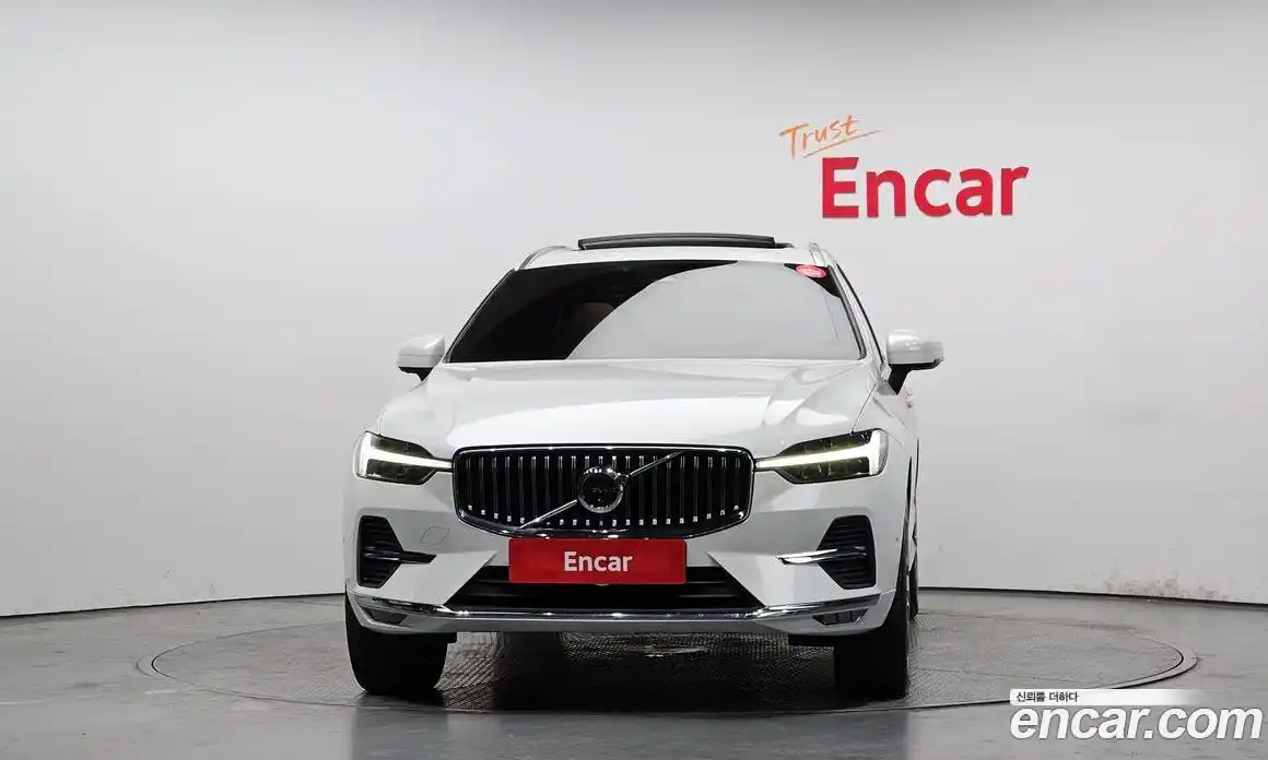 Volvo XC60 2022 2.0 гидро в Москве № 545099, фото 3