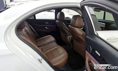 Mercedes-Benz E-Class 2016 2.0 гидро в Москве № 592193, миниатюра 12