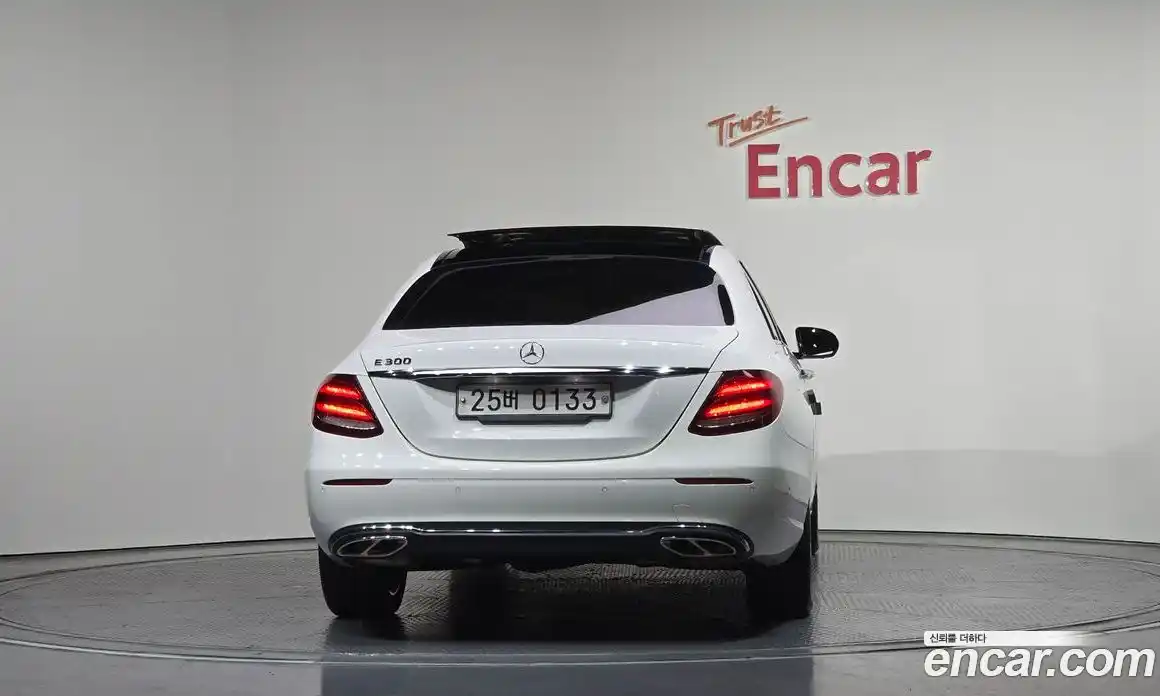 Mercedes-Benz E-Class 2016 2.0 гидро в Москве № 592193, фото 4