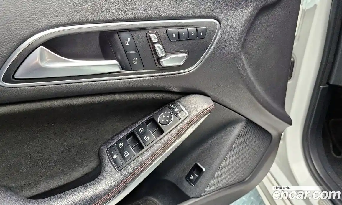 Mercedes-Benz CLA-Class 2018 2.0 гидро в Москве № 624382, фото 17