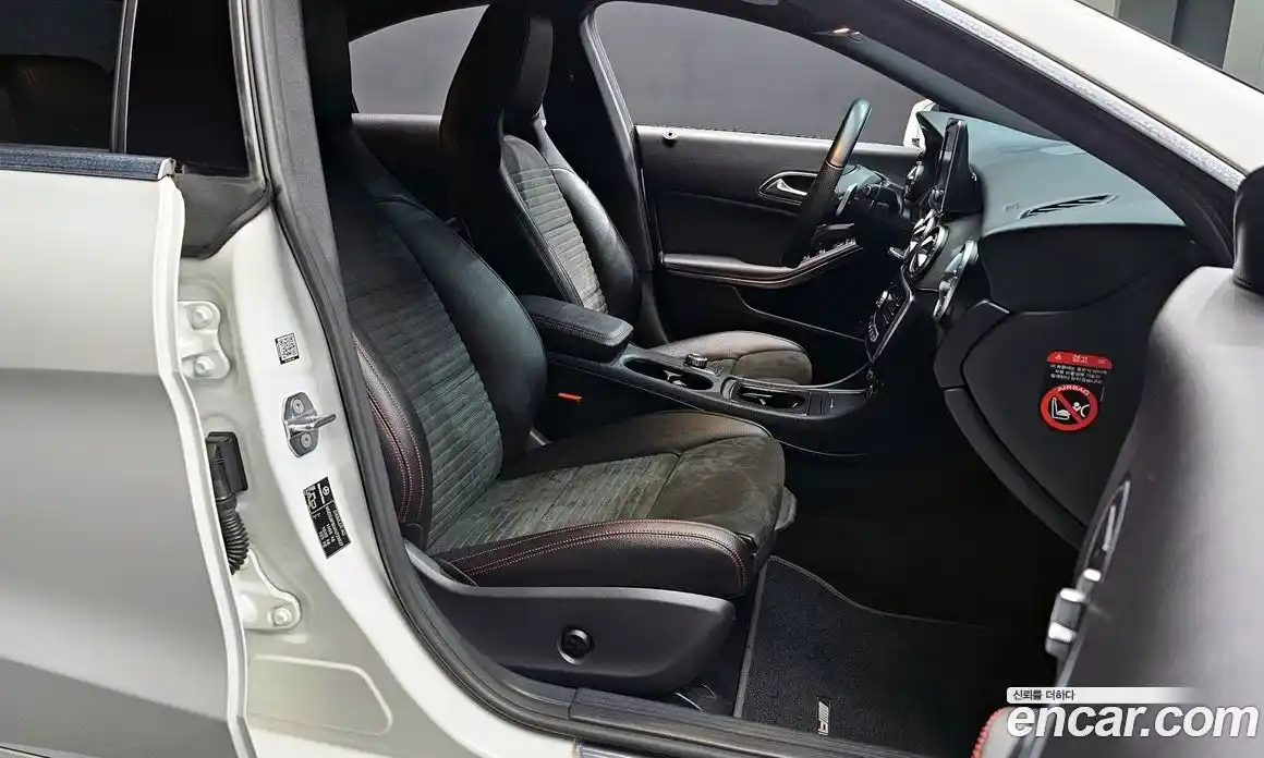 Mercedes-Benz CLA-Class 2018 2.0 гидро в Москве № 624382, фото 10