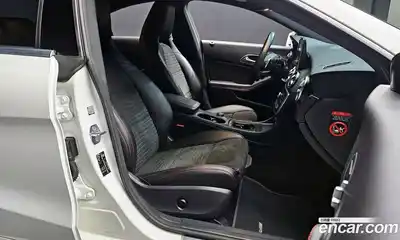 Mercedes-Benz CLA-Class 2018 2.0 гидро в Москве № 624382, миниатюра 10