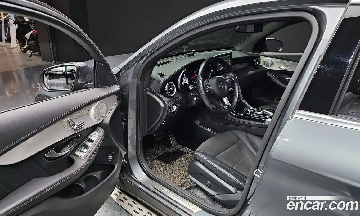 Mercedes-Benz GLC-Class 2019 2.0 гидро в Москве, фото 11