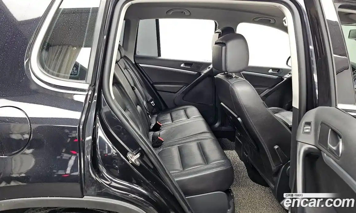 Volkswagen Tiguan 2015 2.0 гидро в Москве № 802881, фото 12