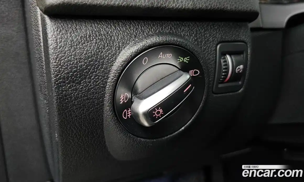 Volkswagen Tiguan 2015 2.0 гидро в Москве № 802881, фото 18