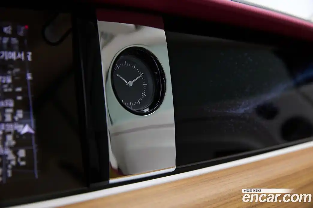 Rolls-Royce Spectre 2024 гидро в Москве № 816896, фото 16