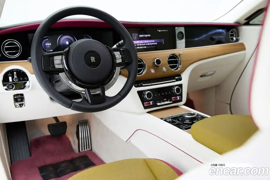 Rolls-Royce Spectre 2024 гидро в Москве № 816896, фото 20