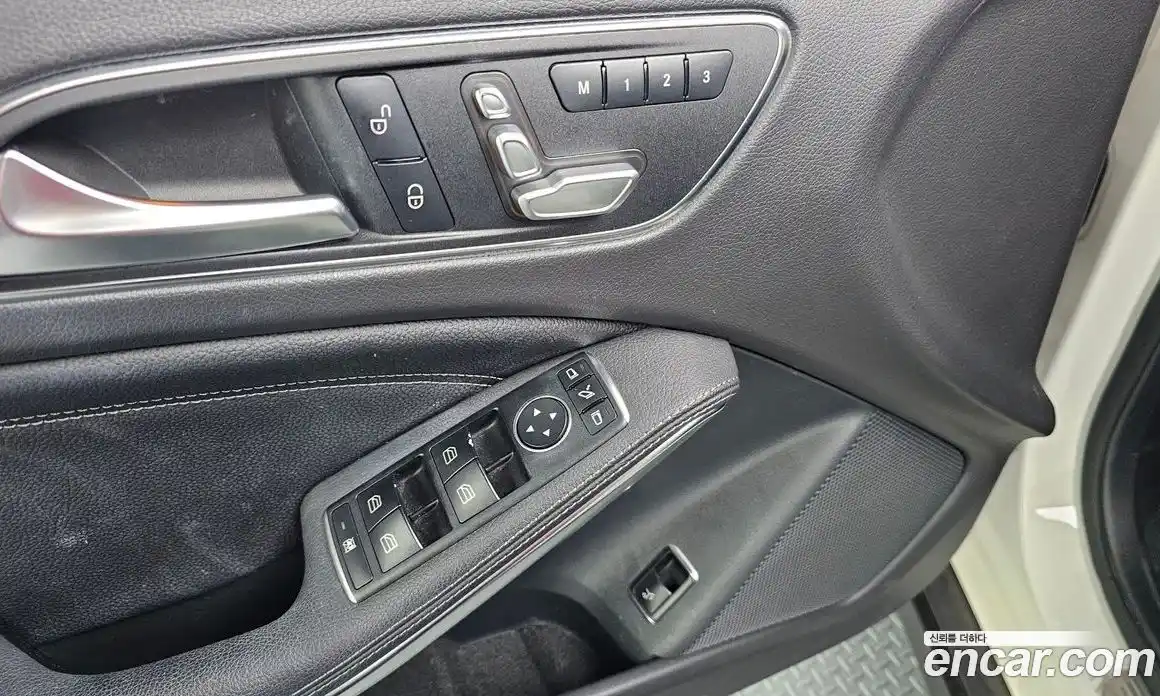 Mercedes-Benz GLA-Class 2018 2.0 гидро в Москве № 859161, фото 14