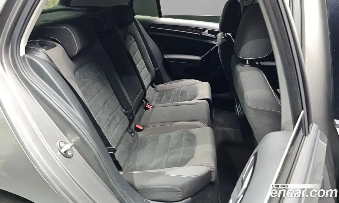 Volkswagen Golf 2015 1.6 гидро в Москве № 862521, фото 12