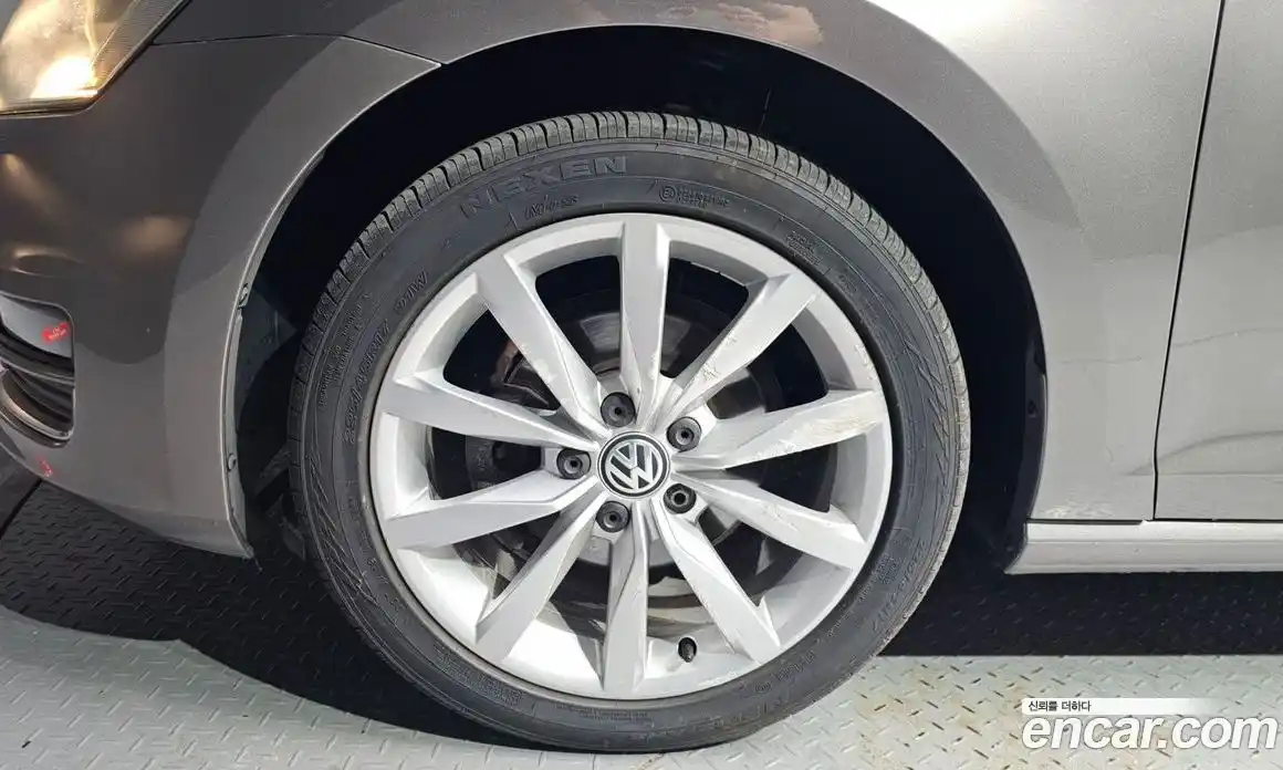 Volkswagen Golf 2015 1.6 гидро в Москве № 862521, фото 5