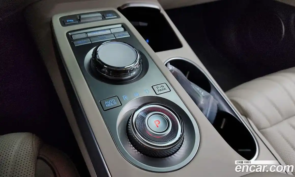 Genesis GV70 2021 2.5 Автомат в Москве № 888637, фото 9