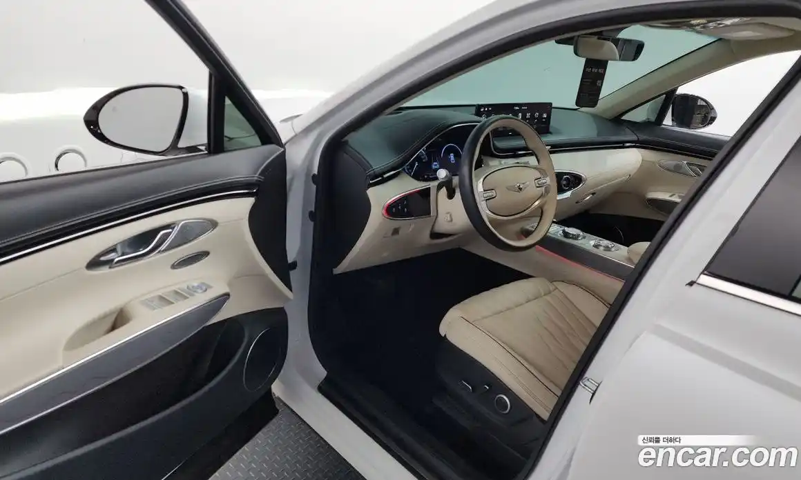 Genesis GV70 2021 2.5 Автомат в Москве № 888637, фото 10