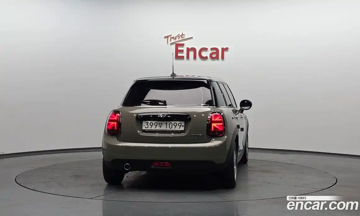 Mini Cooper 2020 1.5 гидро в Москве, фото 3
