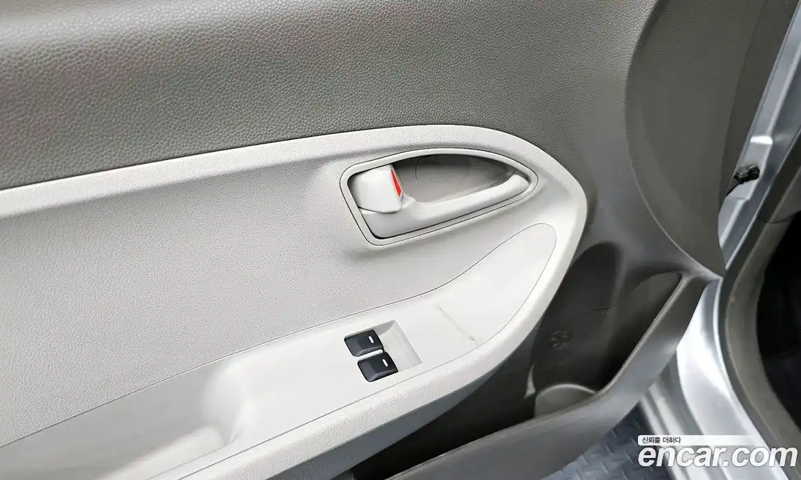 Kia Morning 2016 1.0 Автомат в Москве № 929257, фото 18