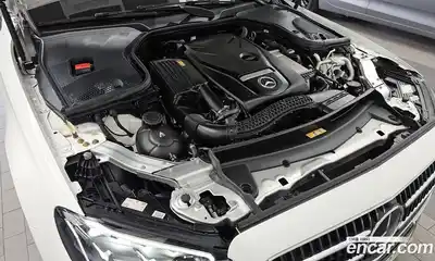 Mercedes-Benz E-Class 2022 2.0 гидро, миниатюра 6
